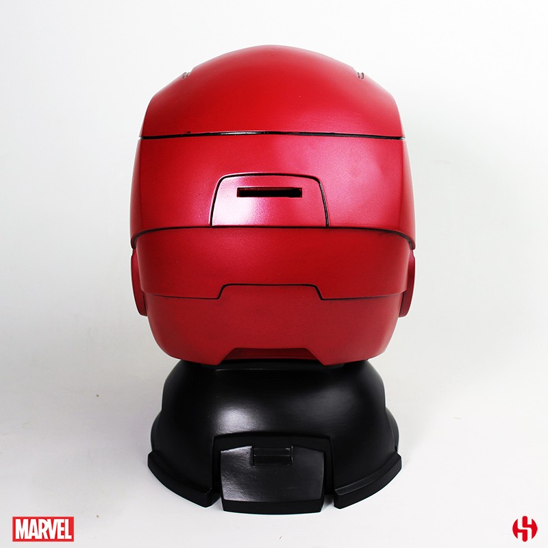 Semic - Marvel - Tirelire casque Iron Man MKIII 25 cm - Films et séries -  Rue du Commerce