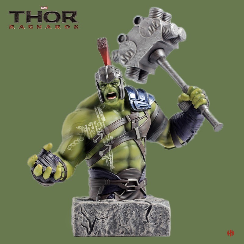 Bring the Battle between Thor and the Hulk Home with This Diorama Series